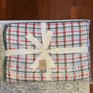 Holiday Plaid Throw Blanket - Red & Green